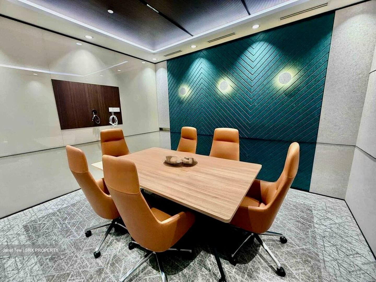 Central Boulevard (D1), Office #457512461